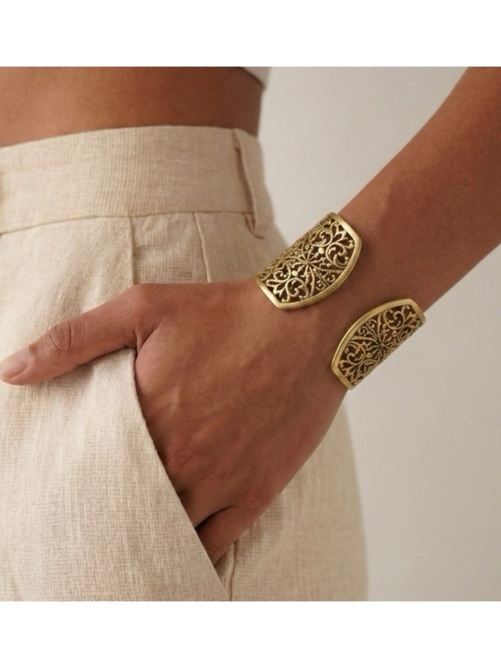Vintage-style Gold-tone Wide Band Cuff Bracelet Jewelry